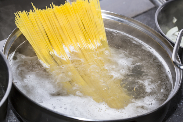Приготовление спагетти