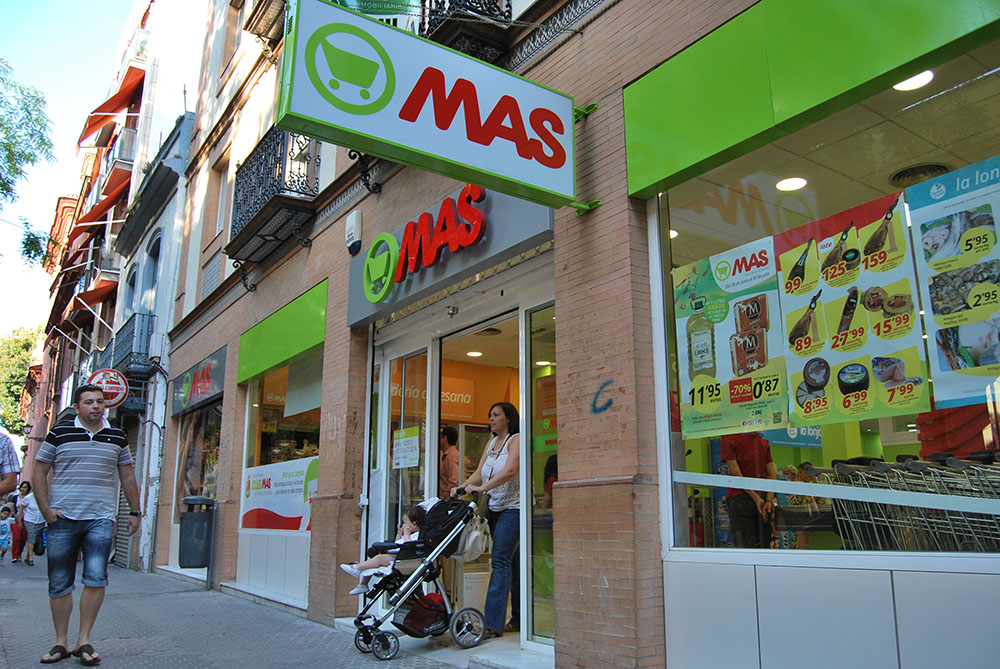 Supermercados MAS en calle San Jacinto