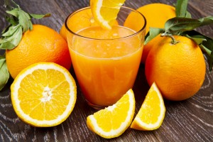 Como consumir el zumo de naranja